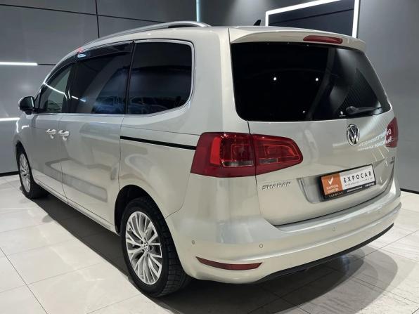 Volkswagen Sharan II с пробегом 2013 года, цена 1 450 000 рублей, 64062 км, минивэн, Автокод Объявления