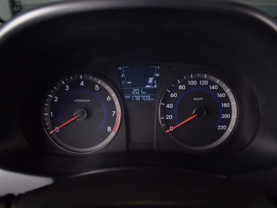 Hyundai Solaris I Кемерово  - изображение 11