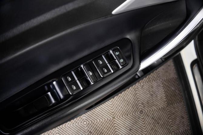 Geely Atlas I с пробегом 2018 года, цена 1 699 000 рублей, 103414 км, внедорожник, Автокод Объявления