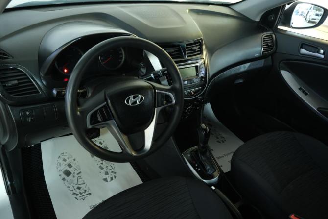 Hyundai Solaris I Рестайлинг с пробегом 2016 года, цена 1 059 000 рублей, 173000 км, седан, Автокод Объявления
