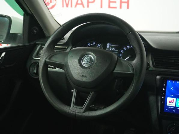 Skoda Rapid I с пробегом 2016 года, цена 998 000 рублей, 145784 км, лифтбек, Автокод Объявления