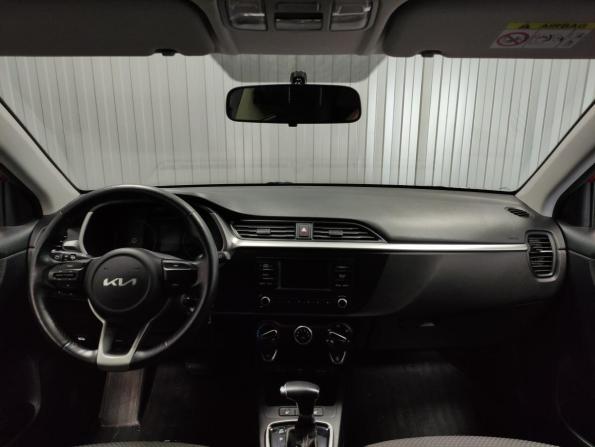 Kia Rio IV Рестайлинг с пробегом 2022 года, цена 1 770 000 рублей, 130000 км, хэтчбек, Автокод Объявления