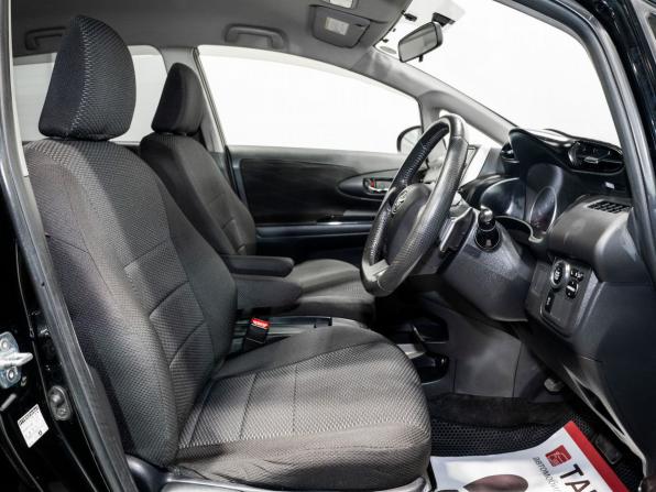 Toyota Wish II Рестайлинг с пробегом 2012 года, цена 1 480 000 рублей, 137425 км, минивэн, Автокод Объявления