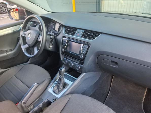 Skoda Octavia III (A7) с пробегом 2015 года, цена 1 720 000 рублей, 60500 км, лифтбек, Автокод Объявления
