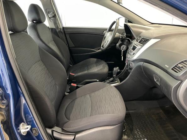Hyundai Solaris I Рестайлинг с пробегом 2015 года, цена 555 000 рублей, 211588 км, седан, Автокод Объявления