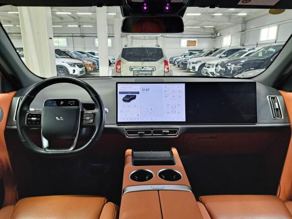 Li Auto (Lixiang) L7 I Рестайлинг с пробегом 2024 года, цена 5 800 000 рублей, 33500 км, внедорожник, Автокод Объявления