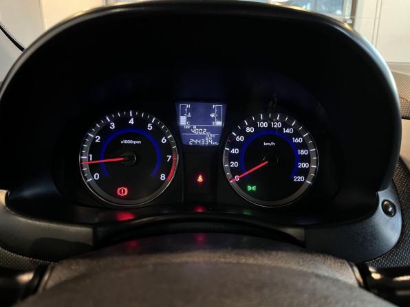 Hyundai Solaris I Рестайлинг с пробегом 2014 года, цена 745 000 рублей, 244333 км, седан, Автокод Объявления