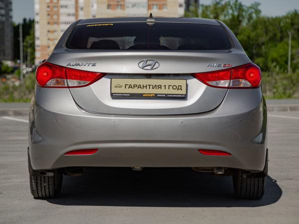 Hyundai Avante V с пробегом 2012 года, цена 877 500 рублей, 202000 км, седан, Автокод Объявления