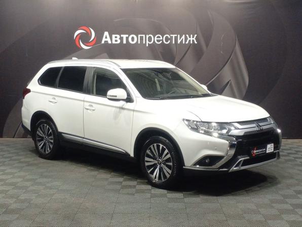 Mitsubishi Outlander III Рестайлинг 3 с пробегом 2019 года, цена 1 625 000 рублей, 188000 км, внедорожник, Автокод Объявления