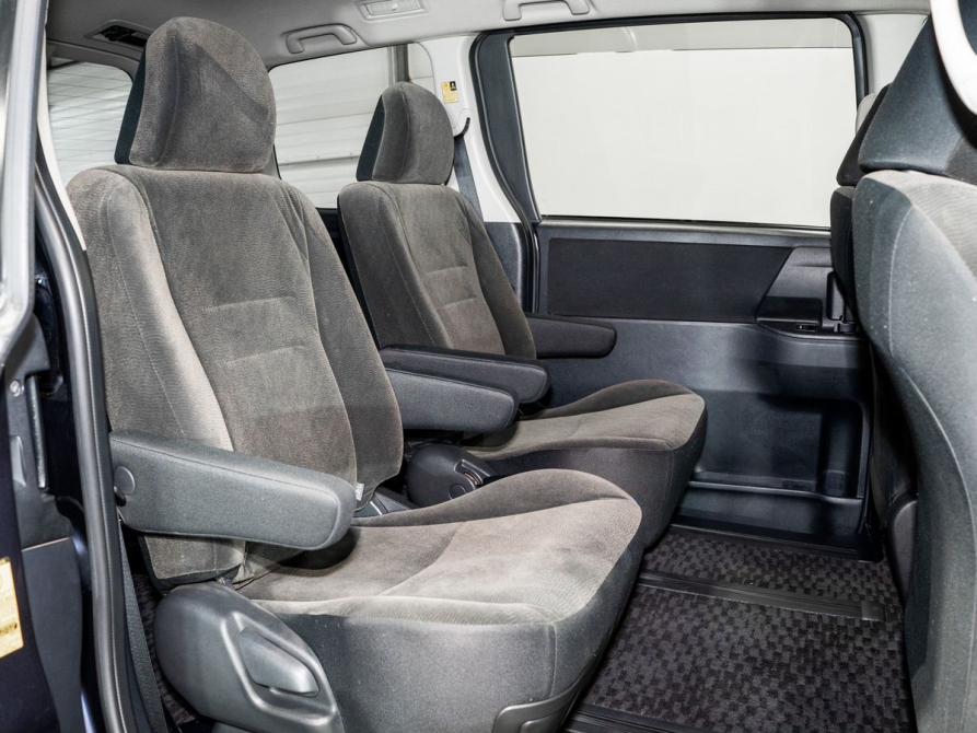 Toyota Noah II (R70) Чита  - изображение 6