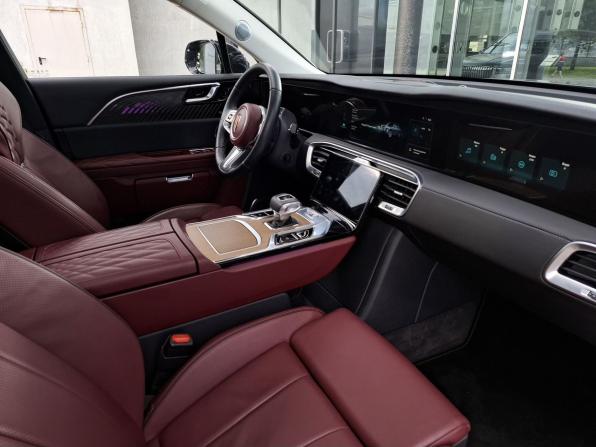 Hongqi E-HS9 с пробегом 2021 года, цена 3 800 000 рублей, 52500 км, внедорожник, Автокод Объявления
