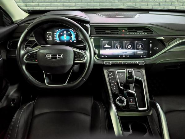 Geely Atlas Pro с пробегом 2023 года, цена 2 050 000 рублей, 72821 км, внедорожник, Автокод Объявления