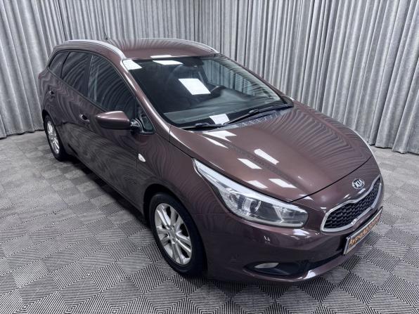 Kia Ceed II с пробегом 2014 года, цена 1 160 000 рублей, 134105 км, универсал, Автокод Объявления