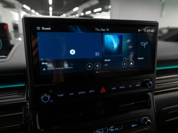 Hyundai Staria I Рестайлинг с пробегом 2026 года, цена 6 900 000 рублей, 3188 км, минивэн, Автокод Объявления