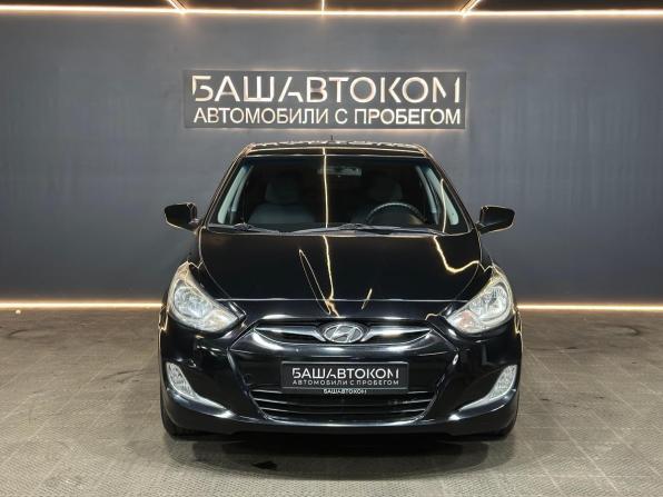 Hyundai Solaris I с пробегом 2013 года, цена 770 000 рублей, 157900 км, седан, Автокод Объявления