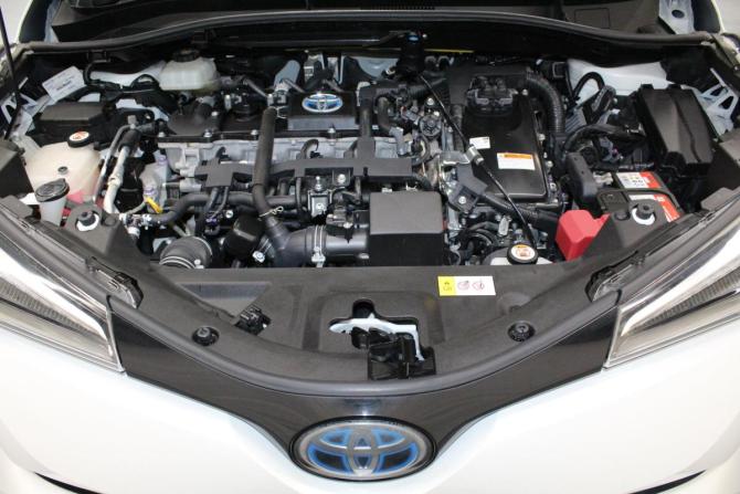 Toyota C-HR I с пробегом 2018 года, цена 2 099 000 рублей, 51000 км, внедорожник, Автокод Объявления