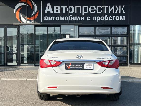 Hyundai Sonata VI (YF) с пробегом 2010 года, цена 929 000 рублей, 254317 км, седан, Автокод Объявления