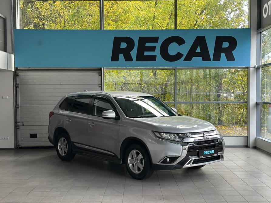 Mitsubishi Outlander III Рестайлинг 3 Санкт-Петербург  - изображение 7