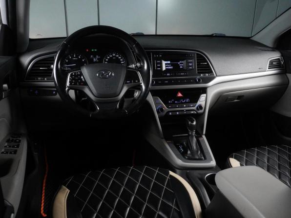 Hyundai Elantra VI (AD) Рестайлинг с пробегом 2018 года, цена 1 349 000 рублей, 155655 км, седан, Автокод Объявления