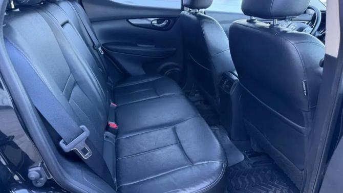 Nissan Qashqai II с пробегом 2015 года, цена 1 713 000 рублей, 121448 км, внедорожник, Автокод Объявления