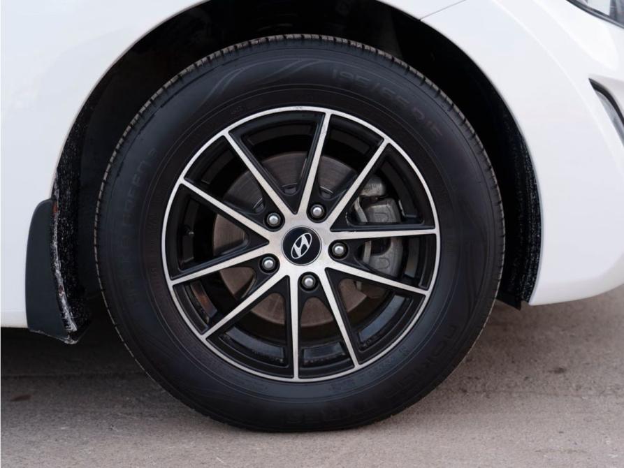 Hyundai Elantra V (MD) Рестайлинг Новосибирск  - изображение 9