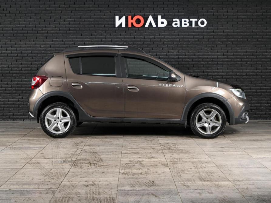 Renault Sandero II Рестайлинг Екатеринбург  - изображение 8