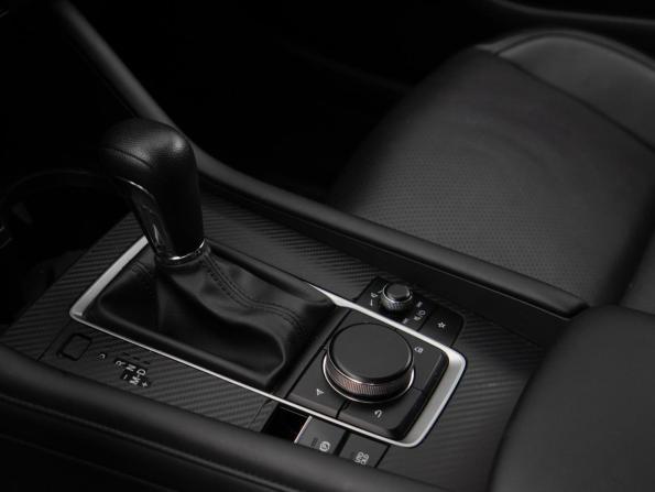 Mazda 3 IV (BP) с пробегом 2020 года, цена 2 068 000 рублей, 104920 км, седан, Автокод Объявления