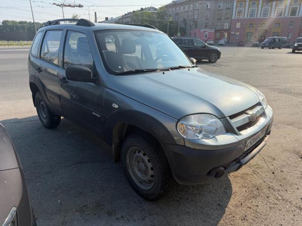 Chevrolet Niva I Рестайлинг с пробегом 2015 года, цена 657 000 рублей, 75000 км, внедорожник, Автокод Объявления