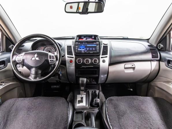 Mitsubishi Pajero Sport II Рестайлинг с пробегом 2015 года, цена 1 658 000 рублей, 387188 км, внедорожник, Автокод Объявления