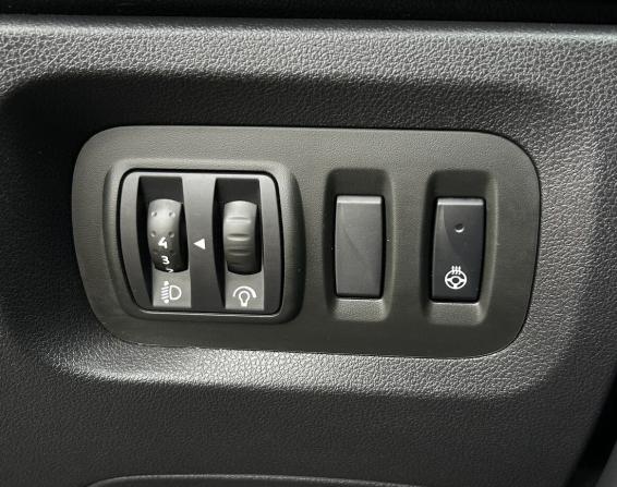 Renault Kaptur I Рестайлинг с пробегом 2021 года, цена 1 635 000 рублей, 93566 км, внедорожник, Автокод Объявления