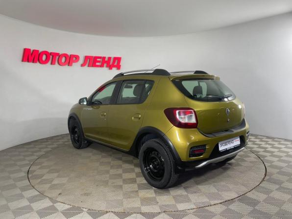Renault Sandero II с пробегом 2015 года, цена 875 000 рублей, 98218 км, хэтчбек, Автокод Объявления