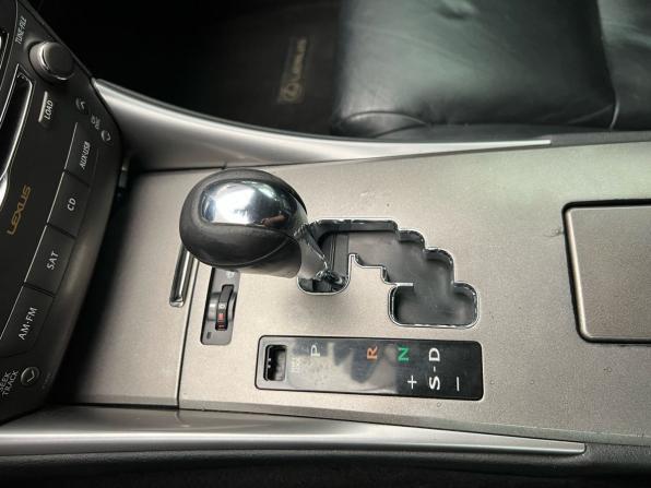 Lexus IS II Рестайлинг 2 с пробегом 2010 года, цена 1 460 000 рублей, 102613 км, седан, Автокод Объявления