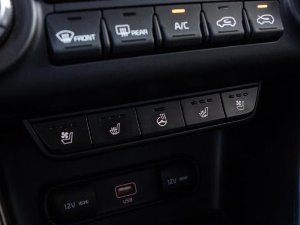 Kia Sportage IV Рестайлинг с пробегом 2019 года, цена 2 500 000 рублей, 127225 км, внедорожник, Автокод Объявления