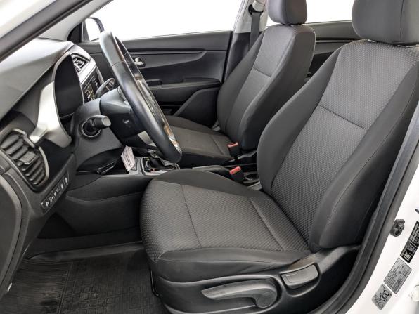 Kia Rio IV Рестайлинг с пробегом 2021 года, цена 1 540 000 рублей, 91232 км, седан, Автокод Объявления
