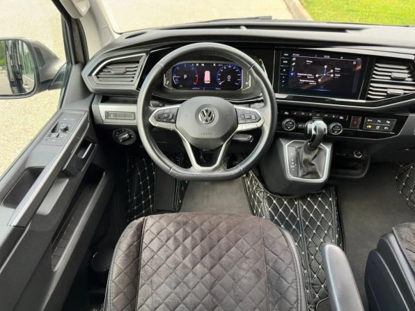 Volkswagen Multivan T6 Рестайлинг с пробегом 2021 года, цена 7 350 000 рублей, 79045 км, минивэн, Автокод Объявления