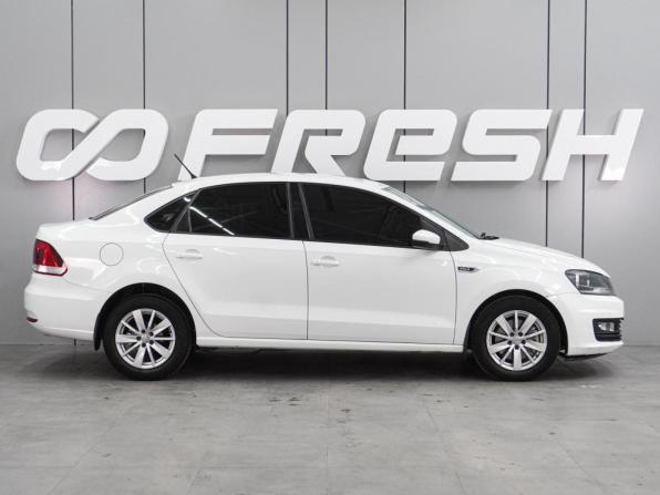 Volkswagen Polo V Рестайлинг с пробегом 2016 года, цена 1 246 000 рублей, 143612 км, седан, Автокод Объявления
