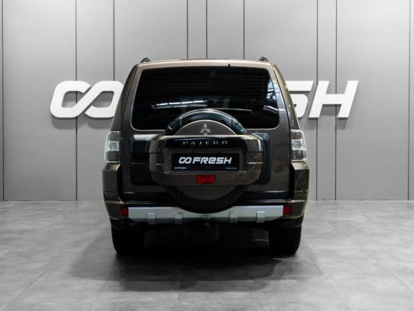 Mitsubishi Pajero IV Рестайлинг 1 с пробегом 2011 года, цена 1 699 000 рублей, 307477 км, внедорожник, Автокод Объявления