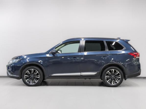 Mitsubishi Outlander III Рестайлинг 3 с пробегом 2021 года, цена 2 450 000 рублей, 90500 км, внедорожник, Автокод Объявления