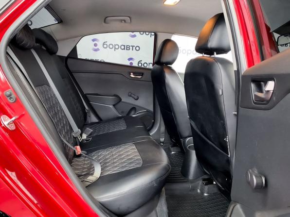 Hyundai Solaris II с пробегом 2017 года, цена 1 450 000 рублей, 64749 км, седан, Автокод Объявления