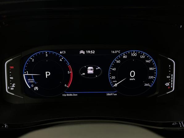 Volkswagen Multivan T6 Рестайлинг с пробегом 2022 года, цена 8 363 000 рублей, 58697 км, минивэн, Автокод Объявления
