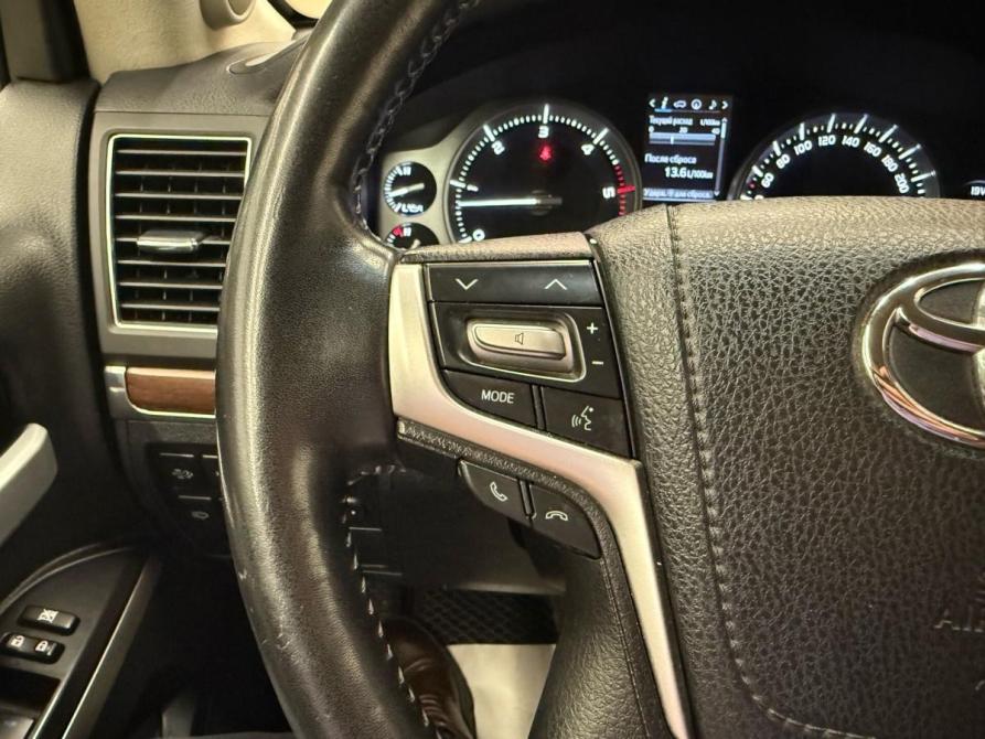 Toyota Land Cruiser 200 Series Рестайлинг 2 Челябинск  - изображение 29