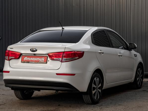 Kia Rio III Рестайлинг с пробегом 2016 года, цена 960 000 рублей, 198953 км, седан, Автокод Объявления