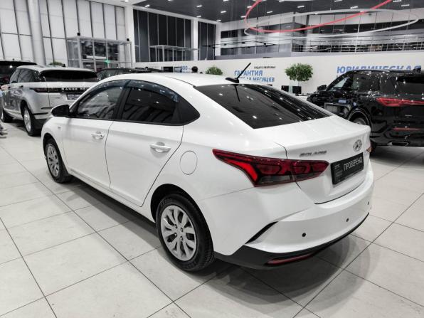 Hyundai Solaris II с пробегом 2020 года, цена 1 099 000 рублей, 131097 км, седан, Автокод Объявления