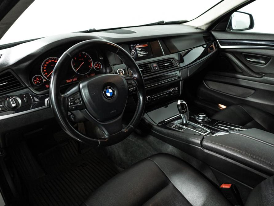 BMW 5 серии VI (F10/F11/F07) Рестайлинг Санкт-Петербург  - изображение 11