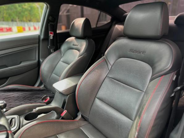 Hyundai Elantra VI (AD) Рестайлинг с пробегом 2019 года, цена 1 540 000 рублей, 134000 км, седан, Автокод Объявления