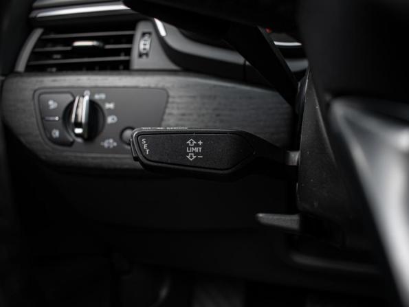 Audi A4 V (B9) с пробегом 2016 года, цена 2 150 000 рублей, 180604 км, седан, Автокод Объявления