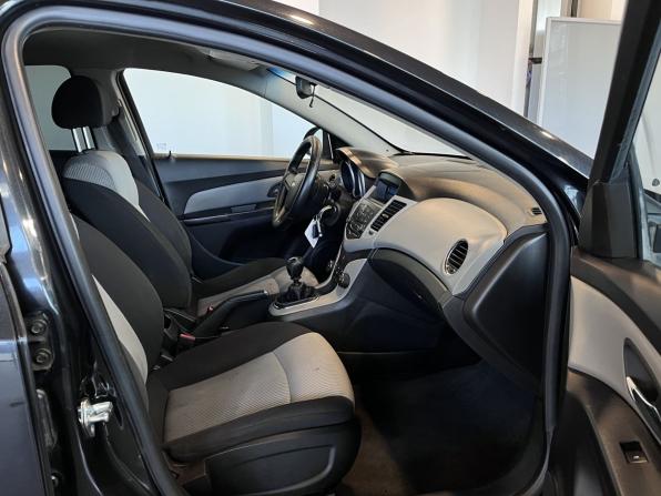 Chevrolet Cruze I с пробегом 2011 года, цена 575 000 рублей, 194201 км, седан, Автокод Объявления