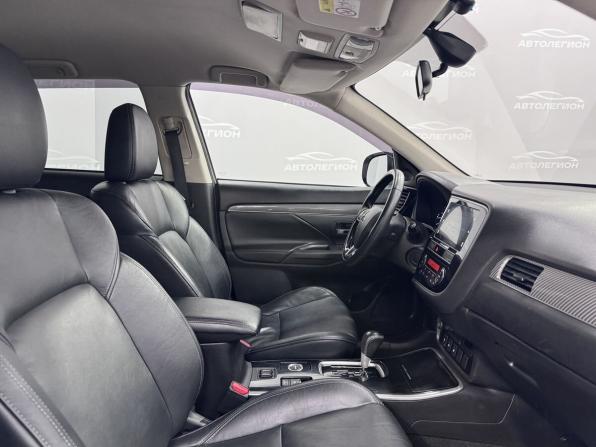 Mitsubishi Outlander III Рестайлинг 3 с пробегом 2018 года, цена 1 850 000 рублей, 170650 км, внедорожник, Автокод Объявления
