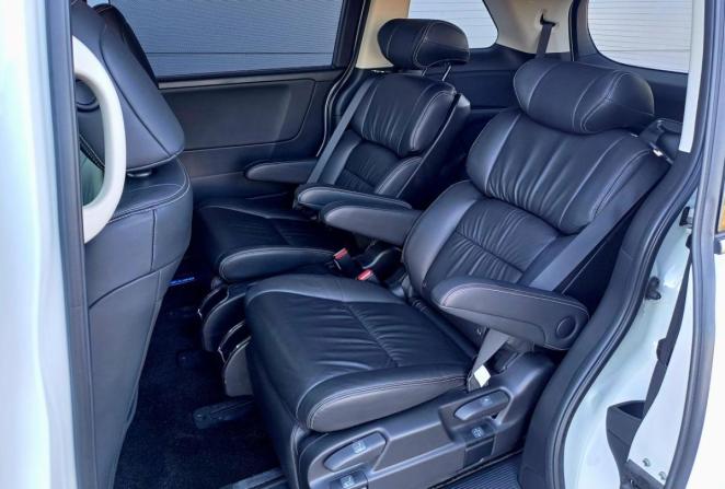 Honda Odyssey V Рестайлинг с пробегом 2018 года, цена 2 910 000 рублей, 119799 км, минивэн, Автокод Объявления