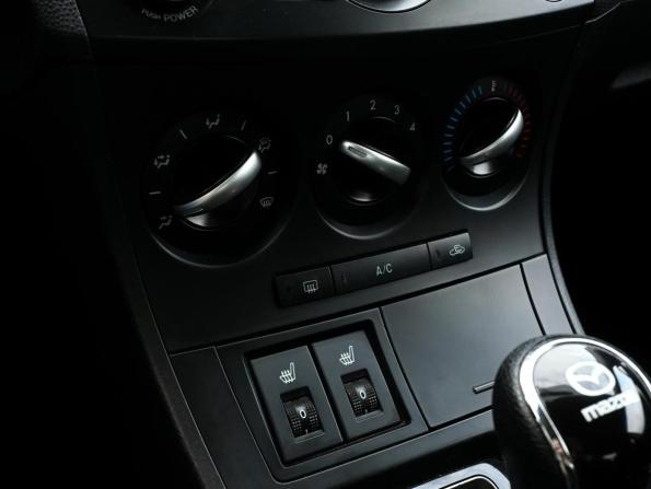 Mazda 3 II (BL) Рестайлинг с пробегом 2013 года, цена 999 000 рублей, 204748 км, седан, Автокод Объявления